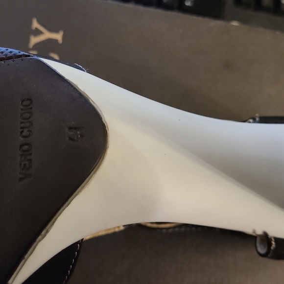 Ladies High Heels - Picture 10 of 11